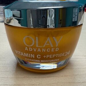 OLAY Advanced Vitamin C + Peptide24 Hydrating Moisturizer - Orange and Silver
